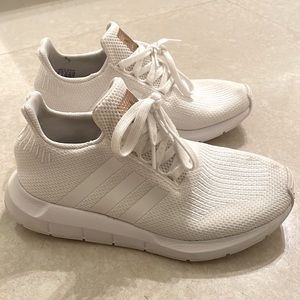 White Adidas sneakers size 7.5